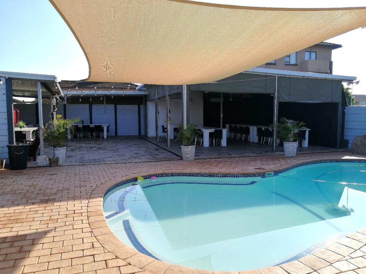 Seagull Lodge Richards Bay Exteriör bild