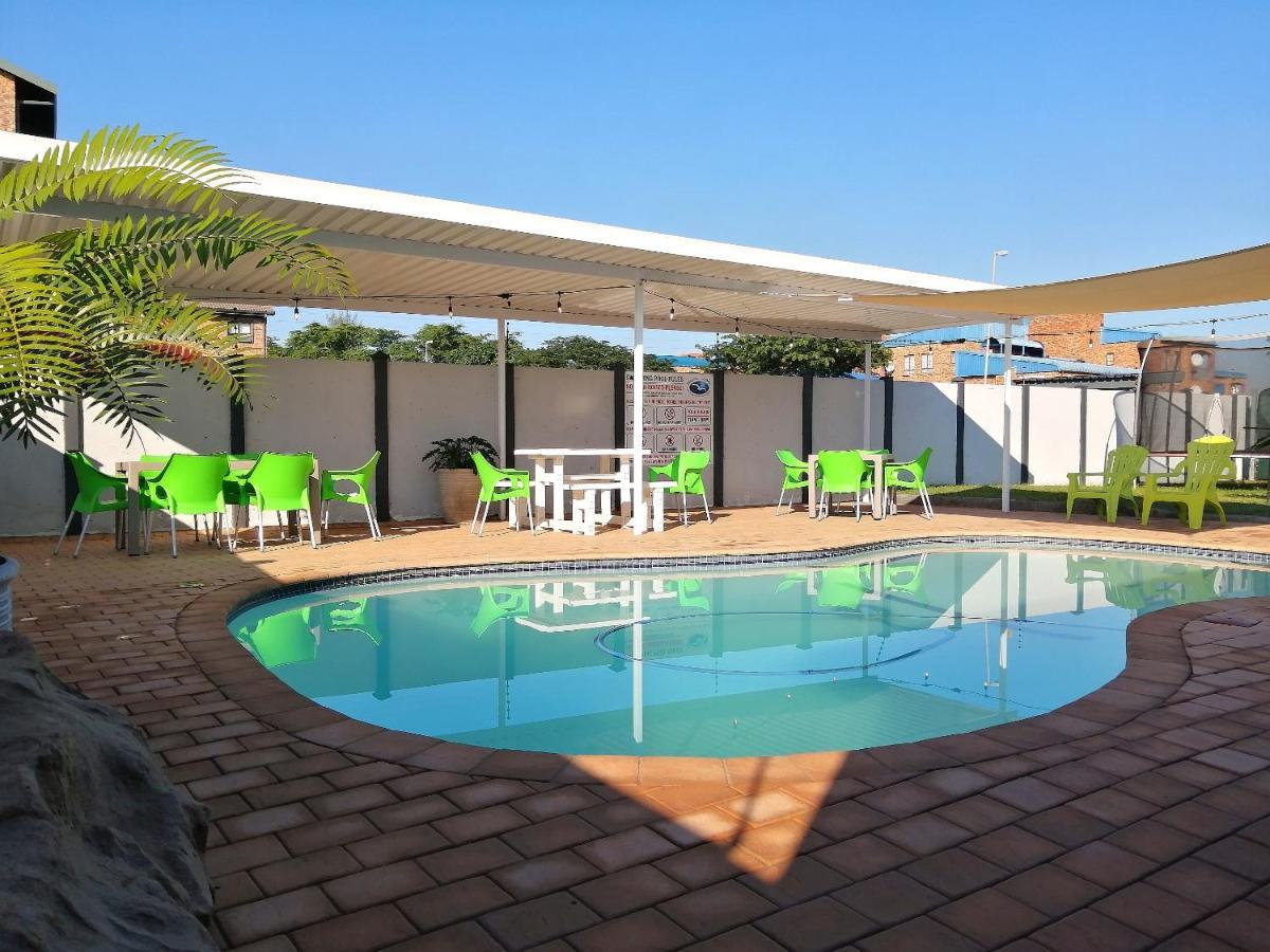 Seagull Lodge Richards Bay Exteriör bild